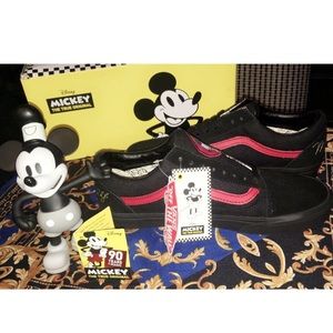 SOLD @100$ Vans X Disney, Old Skools, Mickey Mouse